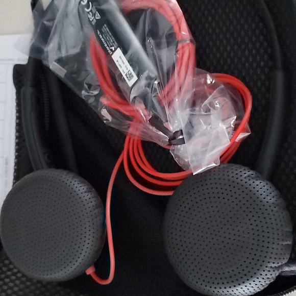 Poly Blackwire 3225 Wired Headset (Plantronics) Brand New in Box - Picture 10 of 11